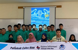 Pengabdian kepada Masyarakat, Dosen Sistem Informasi PCR Gelar Workshop UI/UX untuk Siswa/i SMA IT Al Ittihad