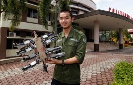 Selesaikan PA Tercepat, Mahasiswa PCR Ciptakan Robot Transformer 