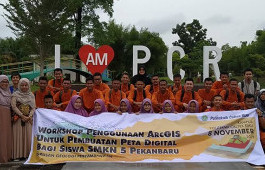 Teknik Komputer PCR Berikan Workshop Pembuatan Peta Digital Siswa dan Guru SMKN 5 Pekanbaru