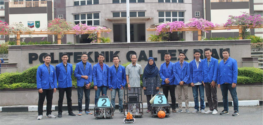 Cover 4 Robot PCR Bertanding di KRI 2018 Regional 1 Sumatera