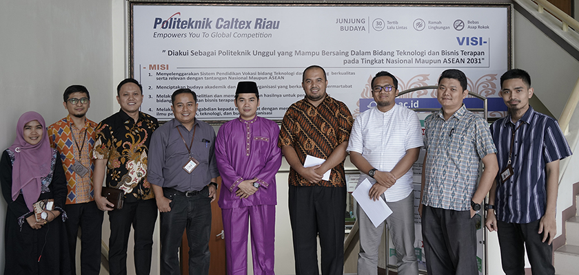 Cover Diskusi Program Kerja, Badan Riau Creative Network Gandeng Politeknik Caltex Riau