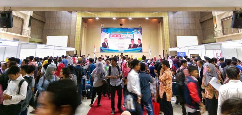 Cover Politeknik Caltex Riau dan Disnaker Kota Pekanbaru Gelar Pekanbaru Job Fair 2017