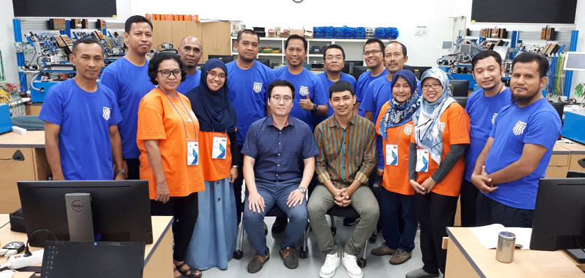 Cover Dosen PCR Ikuti Program Retooling di Korea Selatan