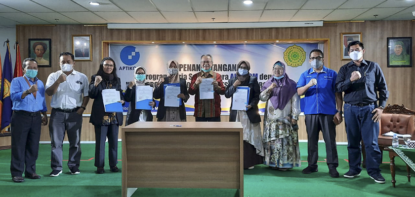 Cover Dukung Program Riau Digital, Jurusan Teknologi Informasi Jalin Kerja Sama dengan APTIKOM