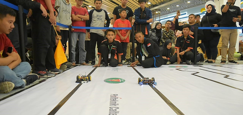 Cover Himpunan Mahasiswa Teknik Mekatronika PCR Sukses Gelar Lomba Robot Line Tracking Tingkat SMA/SMK Sederajat