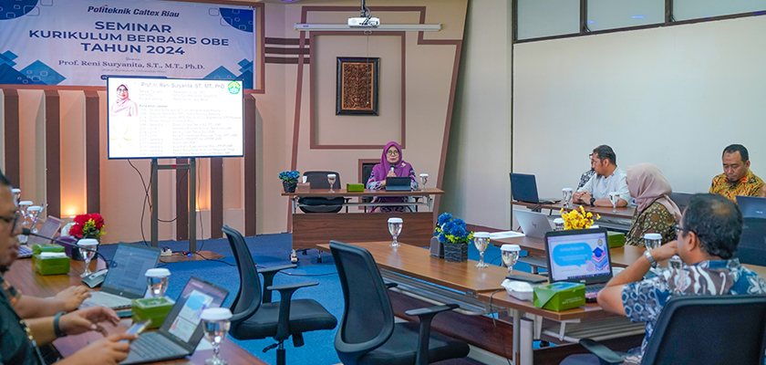 Cover Jurusan Komunikasi dan Bisnis PCR Gelar Seminar Kurikulum Berbasis OBE