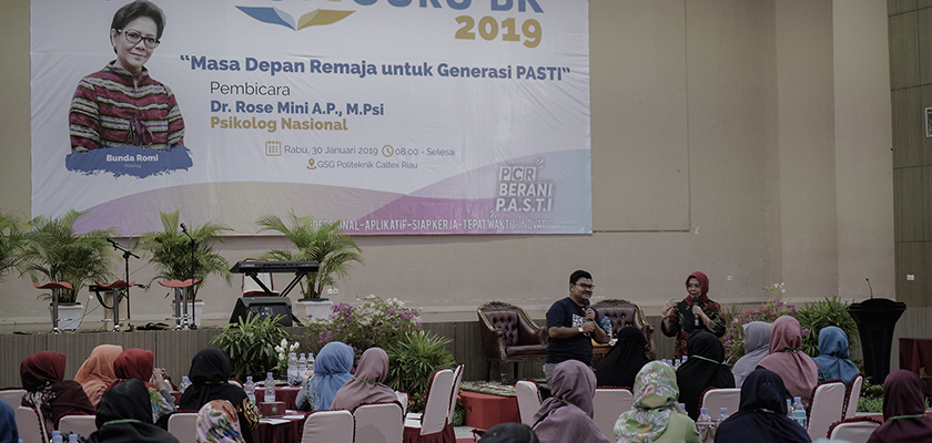 Cover Lahirkan Generasi PASTI, PCR Hadirkan Bunda Romi di Seminar Guru BK Tingkat SLTA