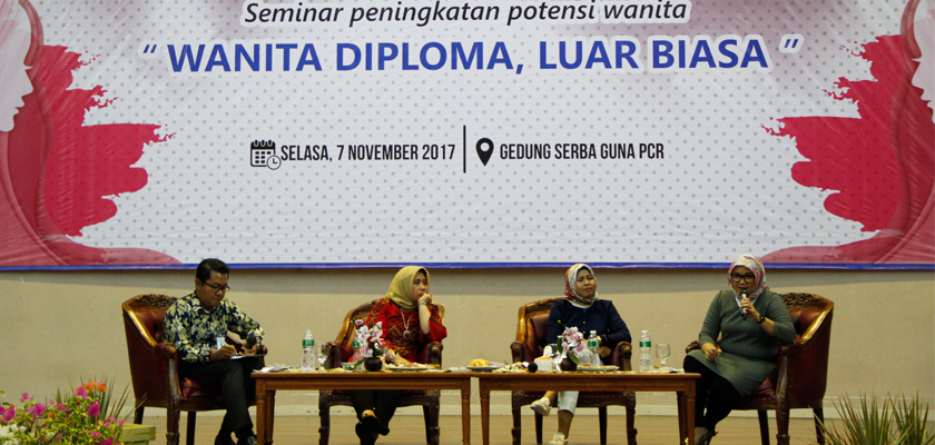 Cover Memperkenalkan Potensi Wanita Lulusan Politeknik, PCR Adakan Seminar Wanita Bagi Siswi SMA/SMK Pekanbaru