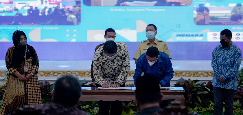 Cover PCR Jalin Kerja Sama dengan PHR dan IMT