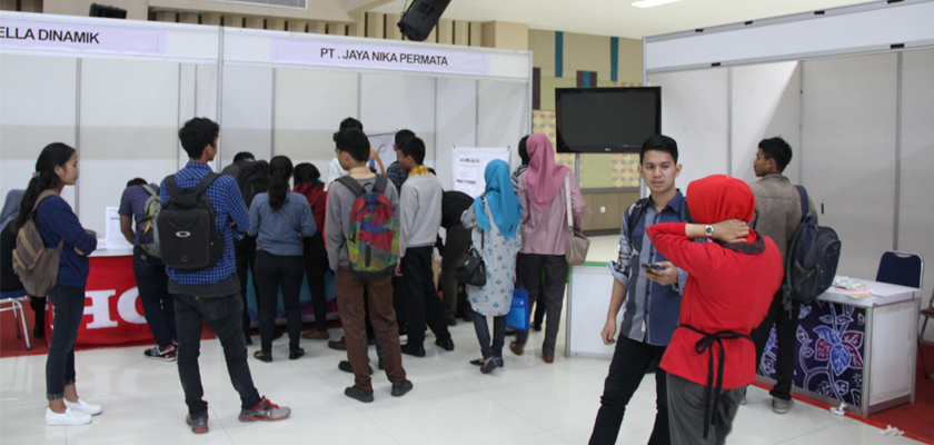 Cover PCR Kembali Sebagai Tempat Pelaksana Job Fair 2018