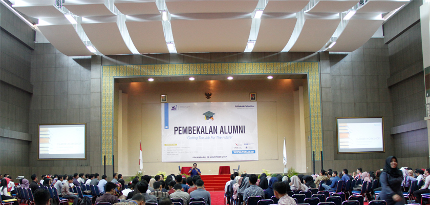 Cover PCR Siapkan Calon Wisudawan 2017 Melalui Kegiatan Pembekalan Alumni