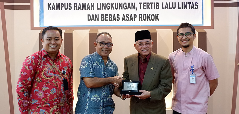 Cover Pejabat Timbalan Menteri Luar Negeri Kementerian Luar Negeri Malaysia Kunjungi PCR