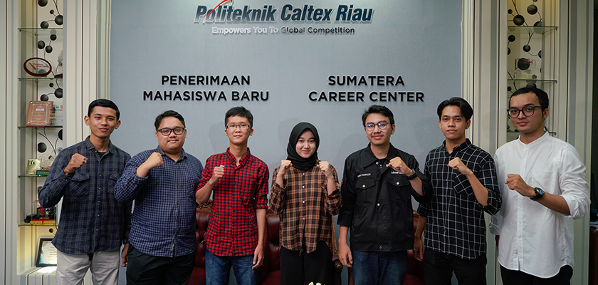 Cover Perdana Diadakan, PCR Kirim 7 Mahasiswa Ke-4 Negara pada Program IISMA Edisi Vokasi.