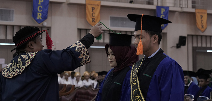 Cover Politeknik Caltex Riau Kukuhkan 401 Wisudawan pada Acara Wisuda ke XVI