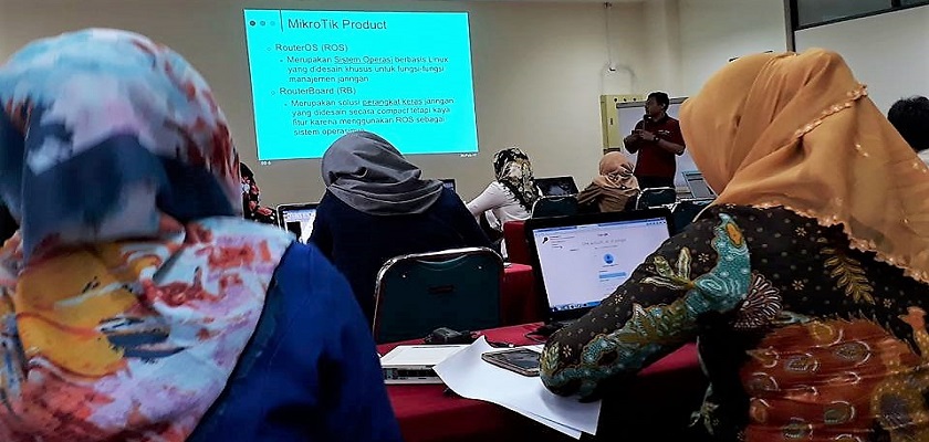 Cover Politeknik Caltex Riau dan Citraweb Adakan Pelatihan Sertifikasi Dasar MikroTik bagi Guru-Guru SMK