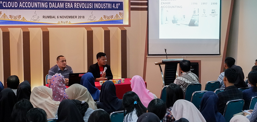 Cover Prodi Akuntansi Gelar Diskusi Ilmiah Cloud Accounting dalam Era Revolusi Industri 4.0