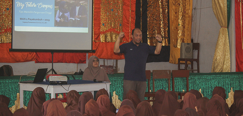 Cover Program Studi Teknik Komputer Laksanakan Program Pengabdian Masyarakat ke MAN 2 Payakumbuh