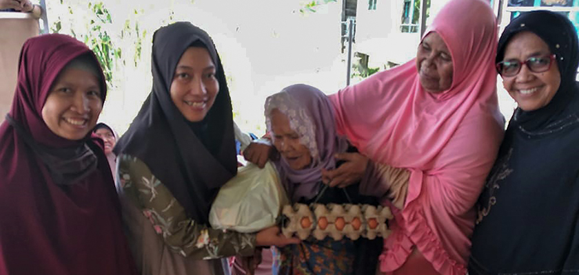 Cover Ramadan, PCR Berbagi 61 Paket Sembako untuk Masyarakat Kurang Mampu