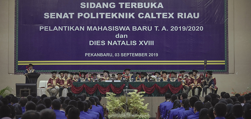 Cover Senat Politeknik Caltex Riau Kukuhkan 589 Mahasiswa Baru 2019