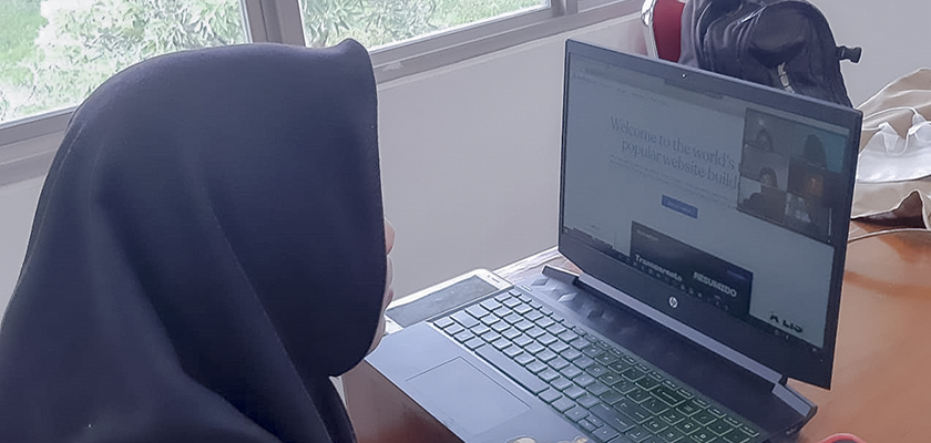 Cover Tingkatkan Literasi Bidang Informatika, PCR Berikan Pelatihan Pengelolaan Blog kepada Santri SMAIT Imam Syafii 2 Pekanbaru